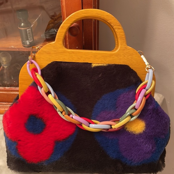Cute furry multicolored bag. New - Picture 2 of 5